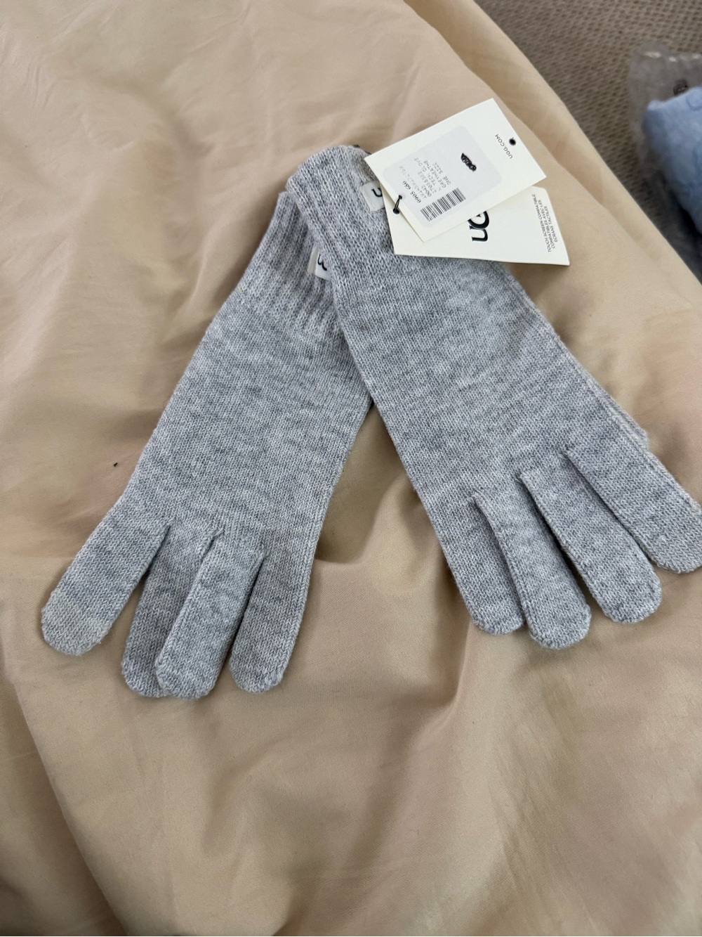 Ugg texh glove nwt one size